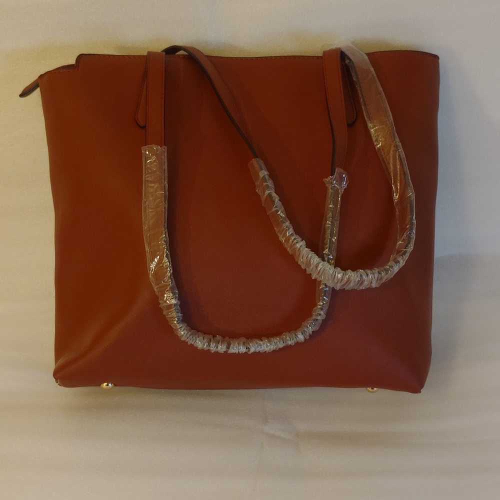 NEWHEY Wine and Beige Totes with Gold Hardware - Picture 3 of 8